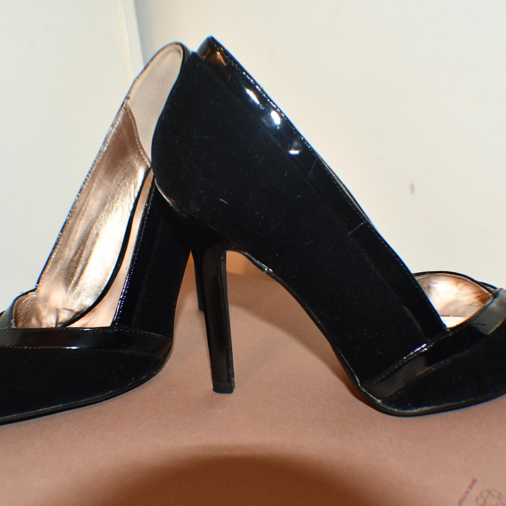 Black Sexy Pump (Velvet) Pointy